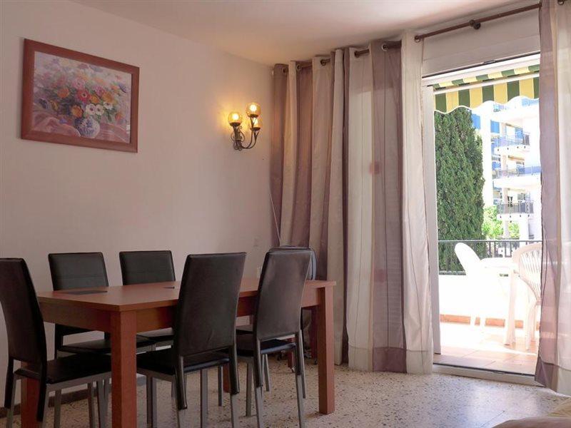 Rentalmar Family Felix Con Parking Incluido Salou Exterior photo